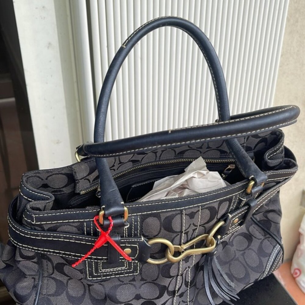 Coach CC HAMPTON Black Vintage Satchel with Brass & Belt Detail 2006 - Picture 8 of 8